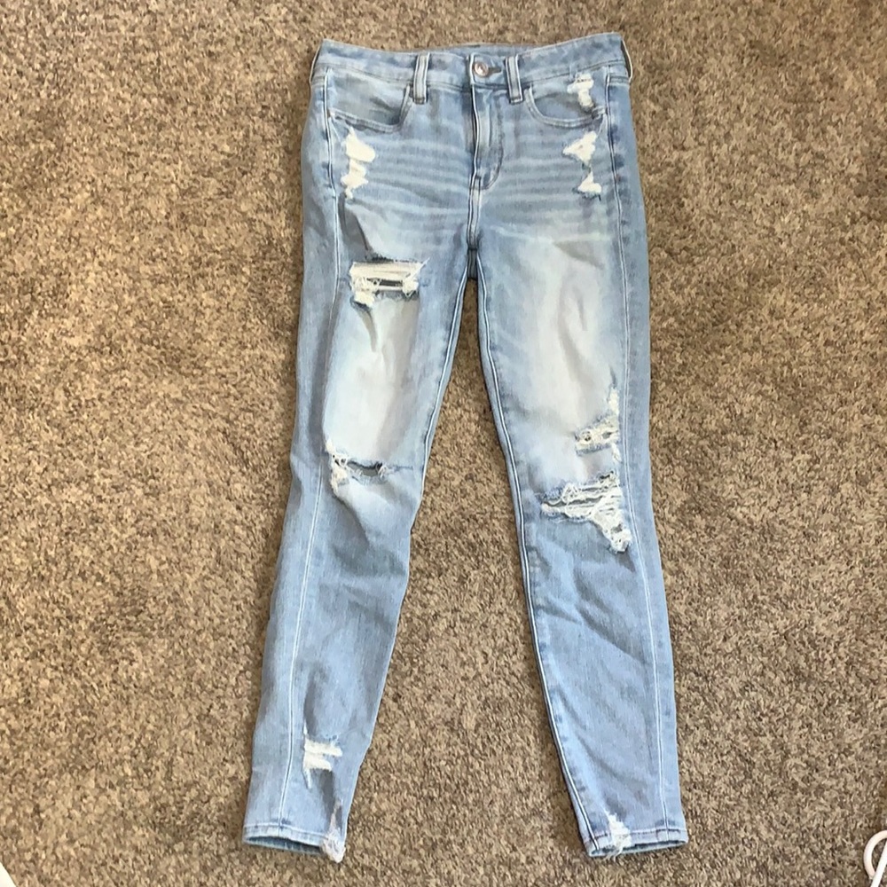 American Eagle Light wash Dream Jean